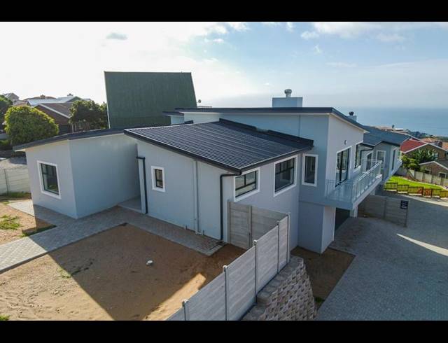 3 BEDROOM HOUSE FOR SALE IN DANA BAY